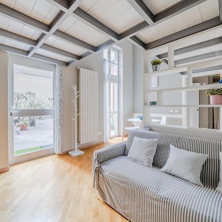 Amazing Milan Loft - 350 M Far From Dateo Station Luaran gambar