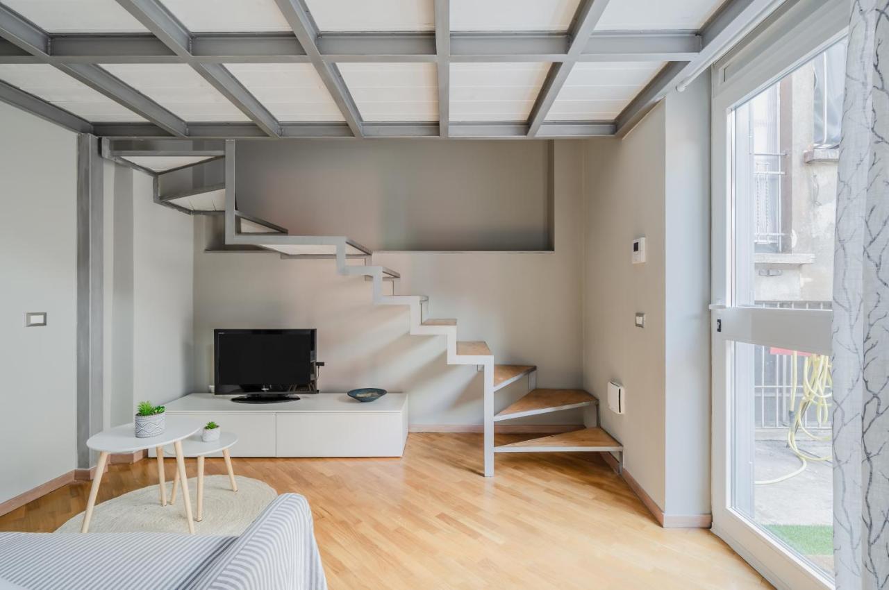 Amazing Milan Loft - 350 M Far From Dateo Station Luaran gambar