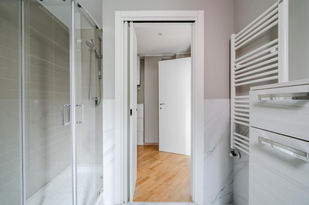 Amazing Milan Loft - 350 M Far From Dateo Station Luaran gambar