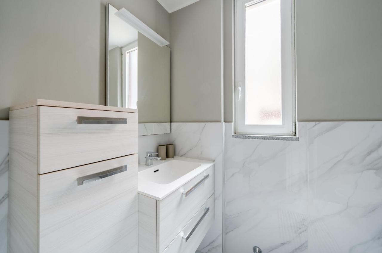 Amazing Milan Loft - 350 M Far From Dateo Station Luaran gambar